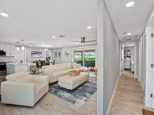 Luxury Canal Front Property with Private Pool - Perfect Coastal Retreat